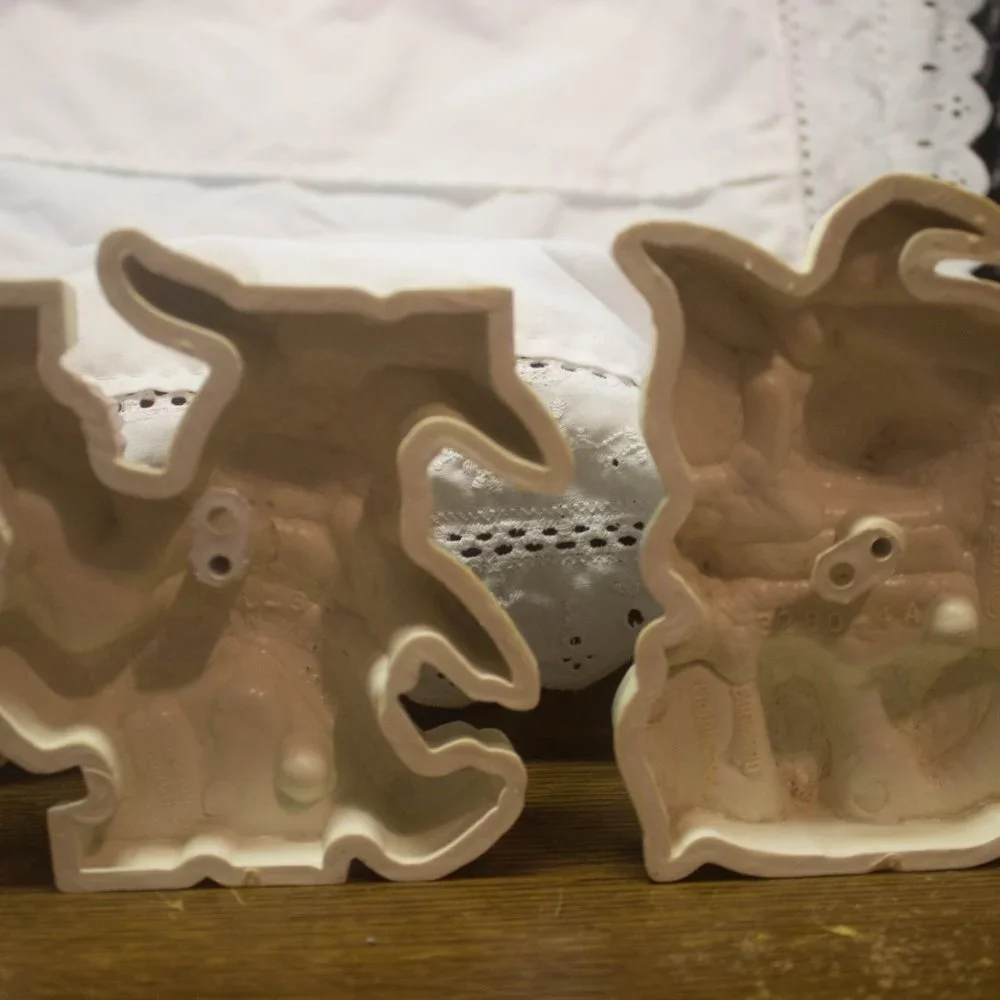 Vintage 1992 Burwood Bunnies Love Wall Decor